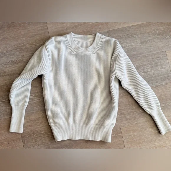 Women's Off-White Ribbed Sweater - Picture 1 of 2